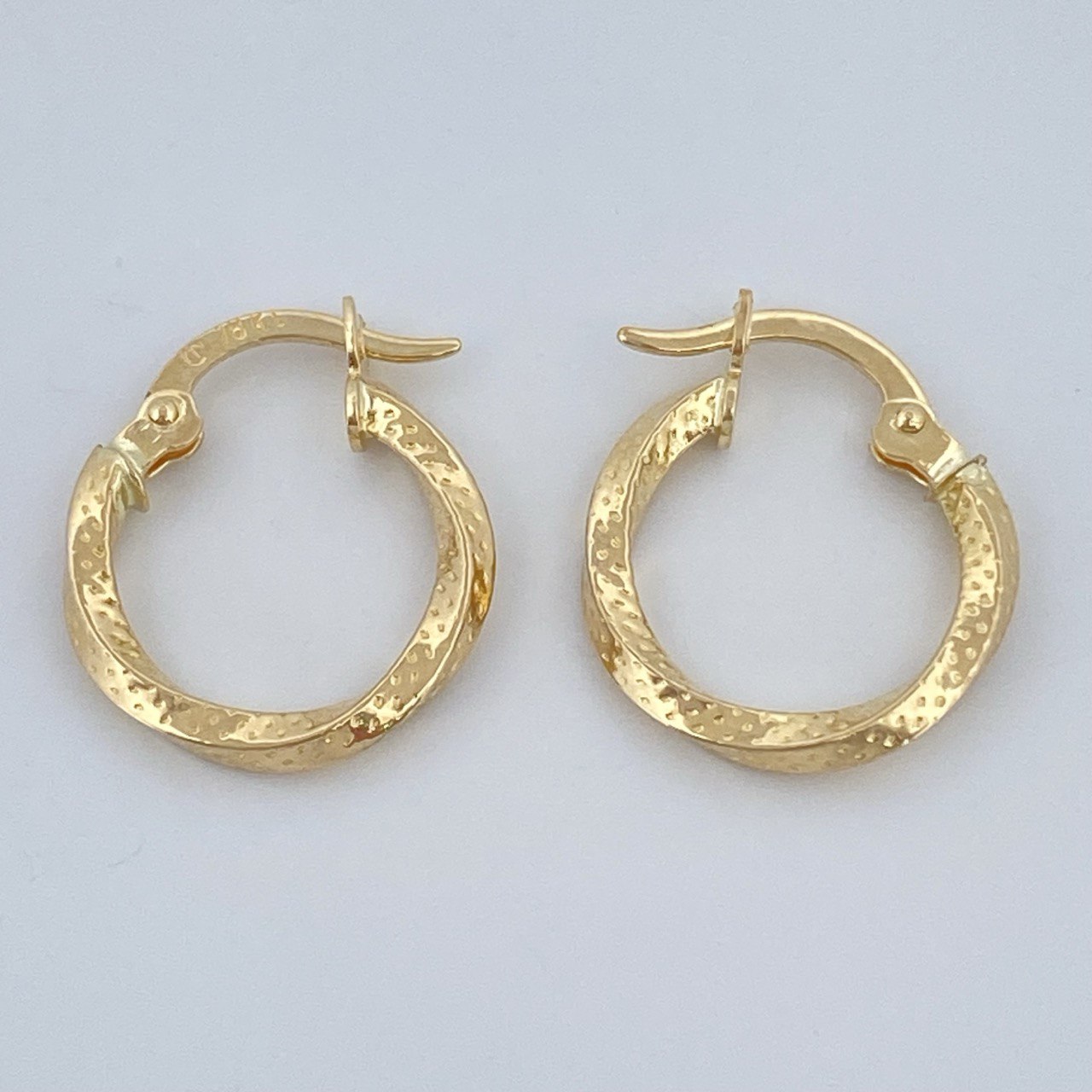Candongas Yuli 0.85gr / 1.7cm / Oro 18K &