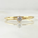 Anillo Solitario Liso Circular 1.15gr / T7 1/4 / Oro 18K ©