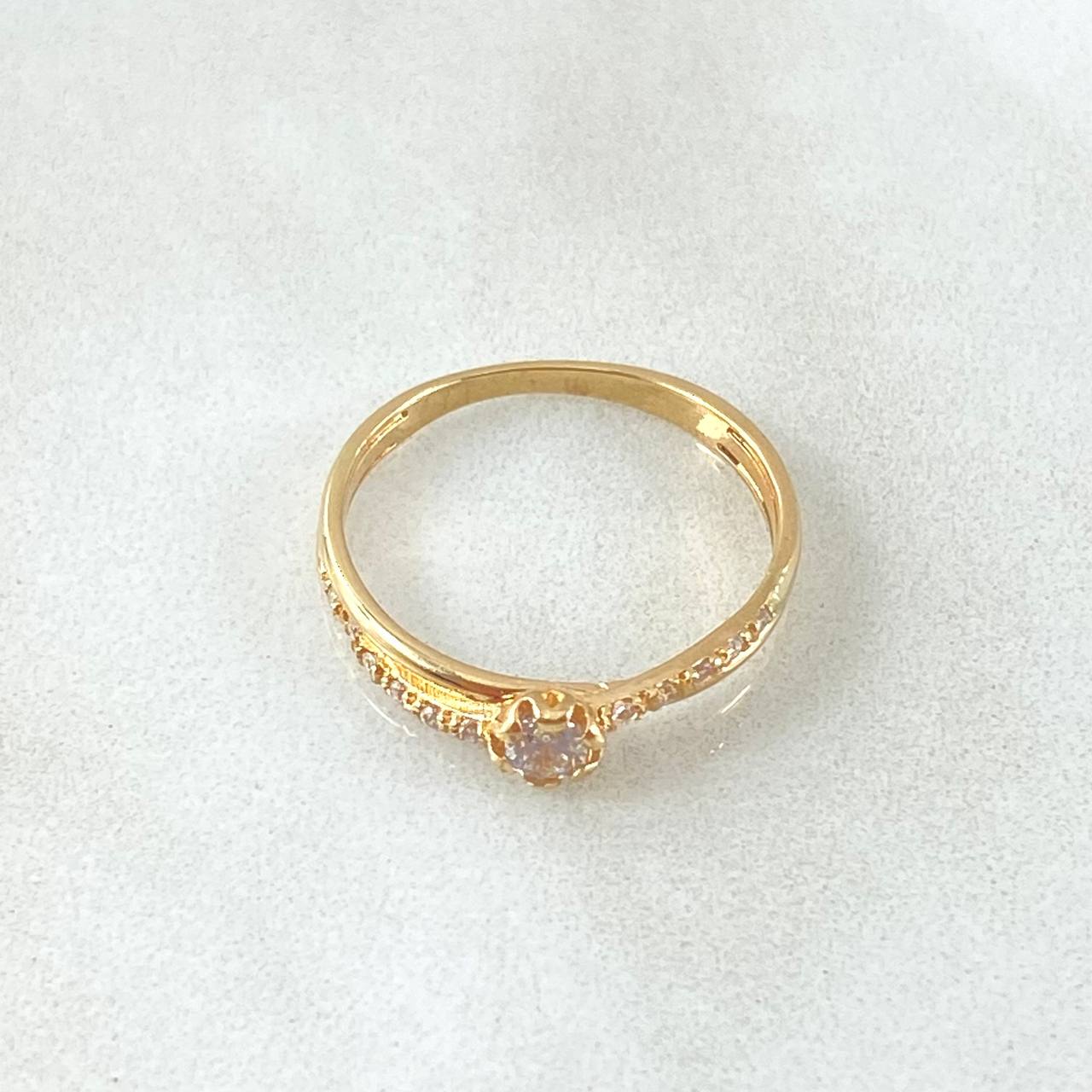 Anillo Solitario Infinito Resalte 1.5gr / T5 1/2 / Oro 18K ©