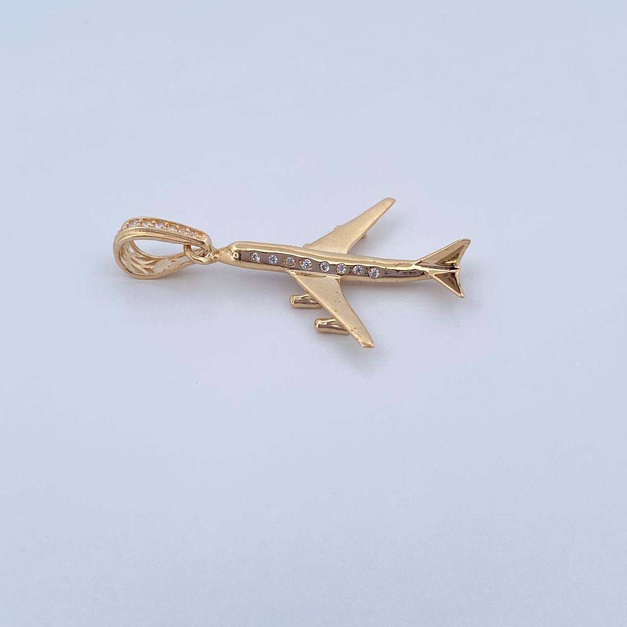 Dije Avion 3.1gr / 3.9cm / Circones Blancos Oro Amarillo 18K &