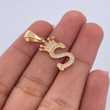 Dije Letra S Corona 1.7gr / 2.6cm / Circones Blancos Oro Amarillo 18K &