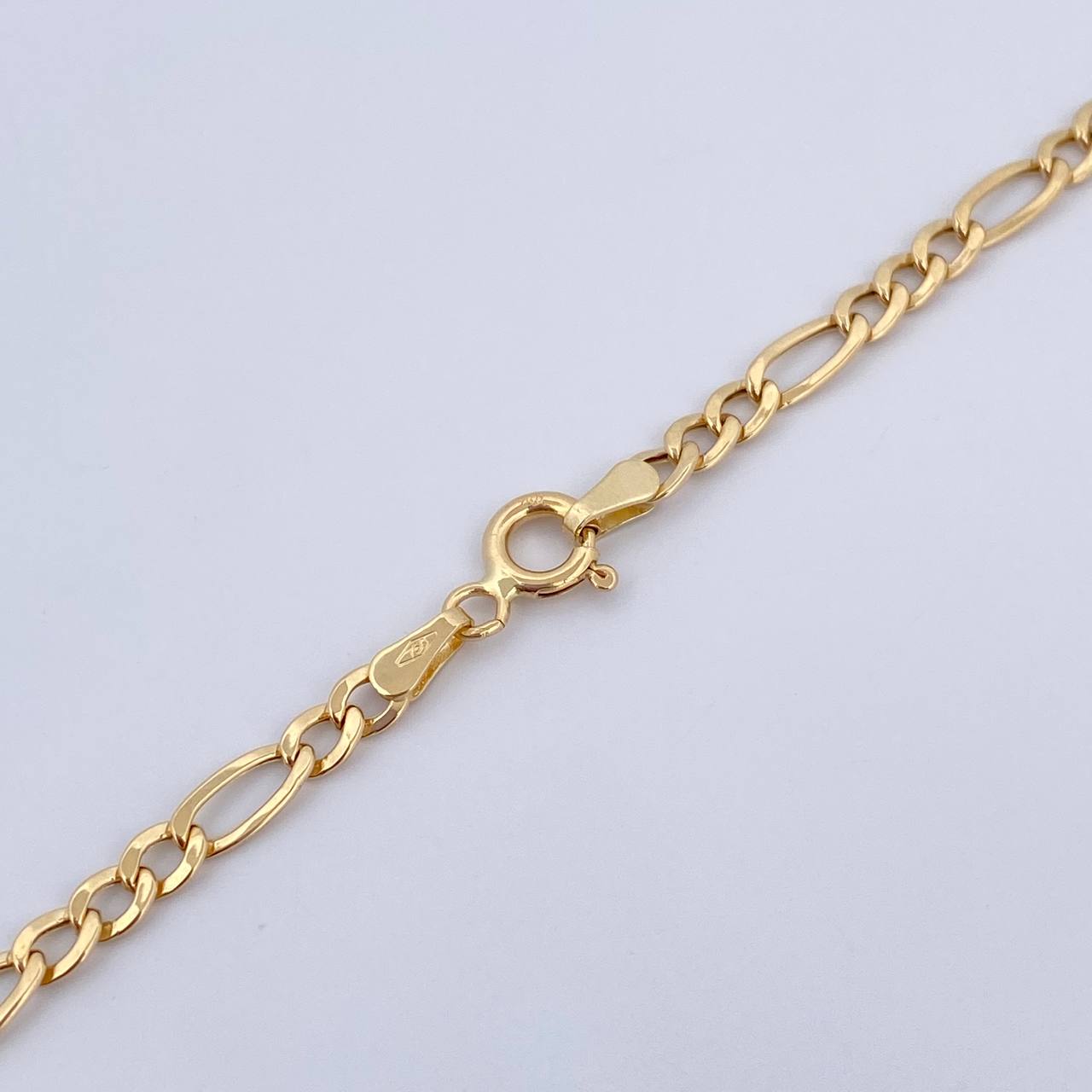 Cadena Figaro 4.1gr / 61.5cm / 3.4mm Oro Amarillo +0 18K $
