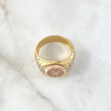 Anillo Correa Flor Nueve Petalos 7.05gr / T9 1/2 / Texturizado Circones Blancos Tres Oros 18K *