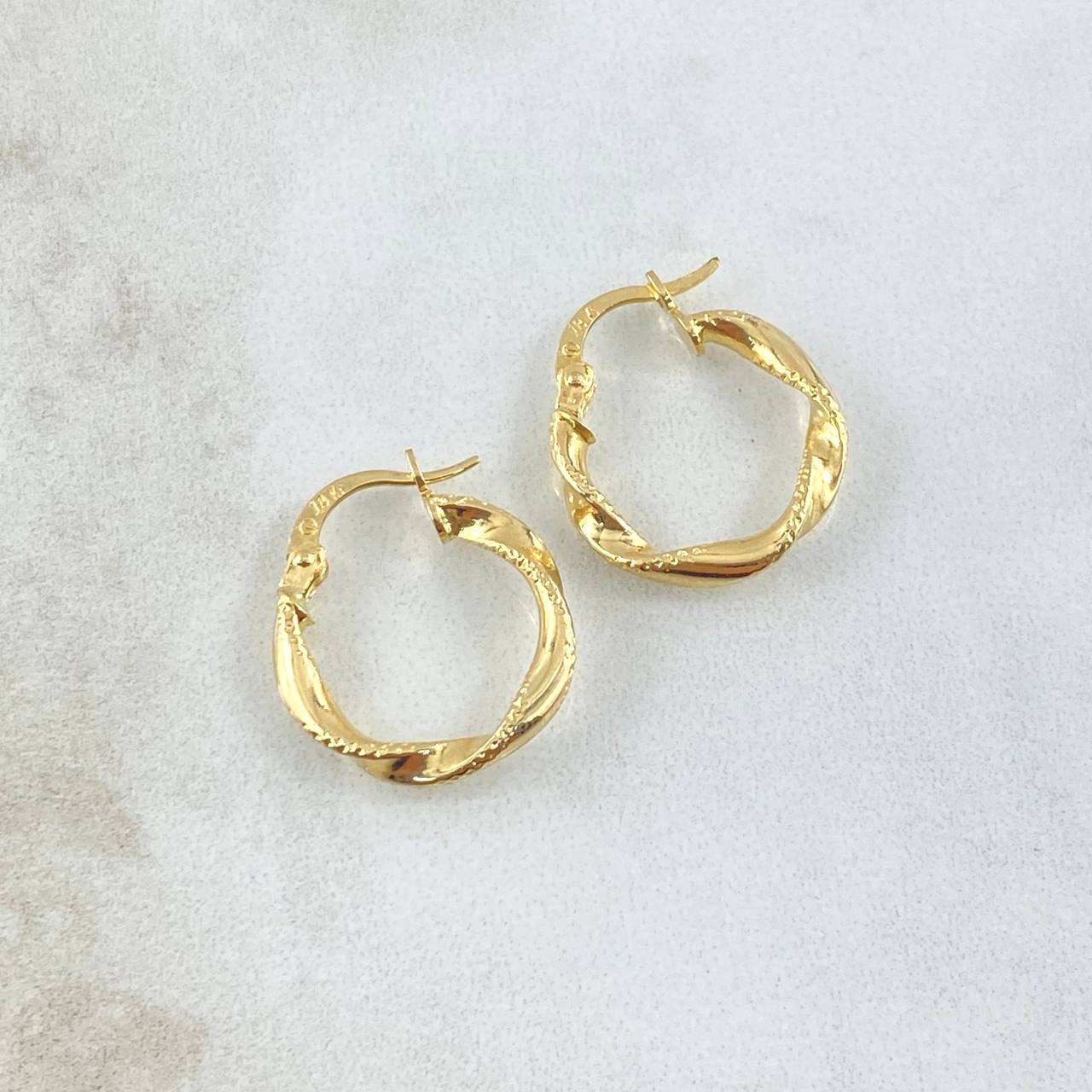 Candongas Asby 1.4gr / 2.3cm / Oro Amarillo 18K *