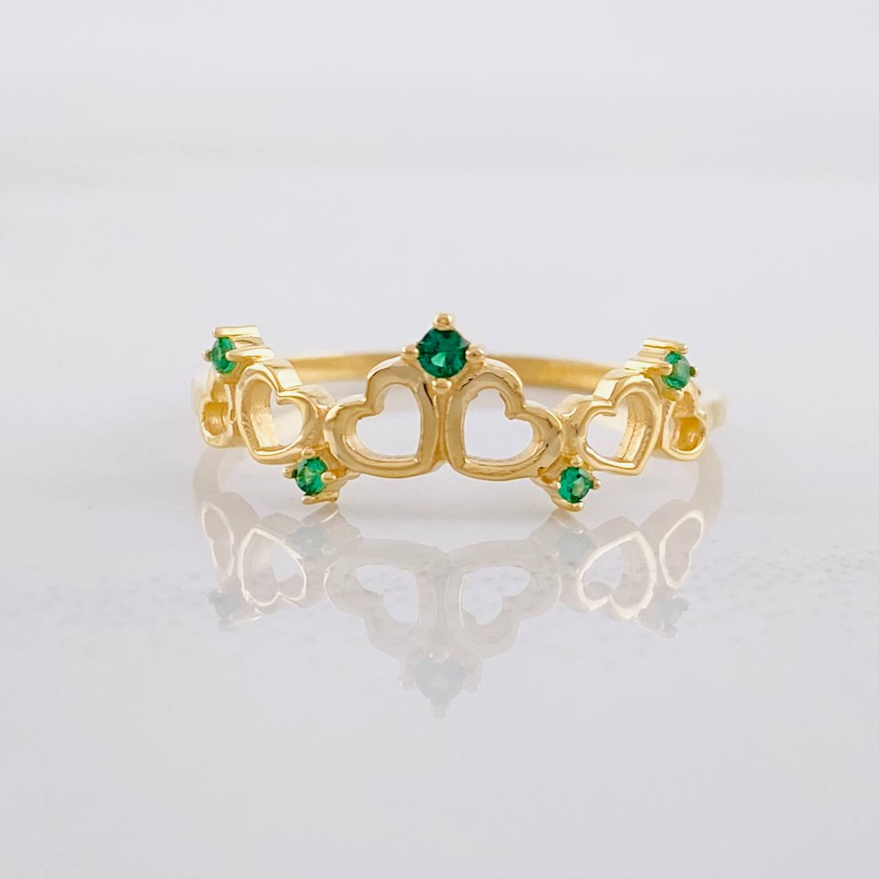 Anillo Corazones Corona 1.6g / T8 Oro Amarillo 18K