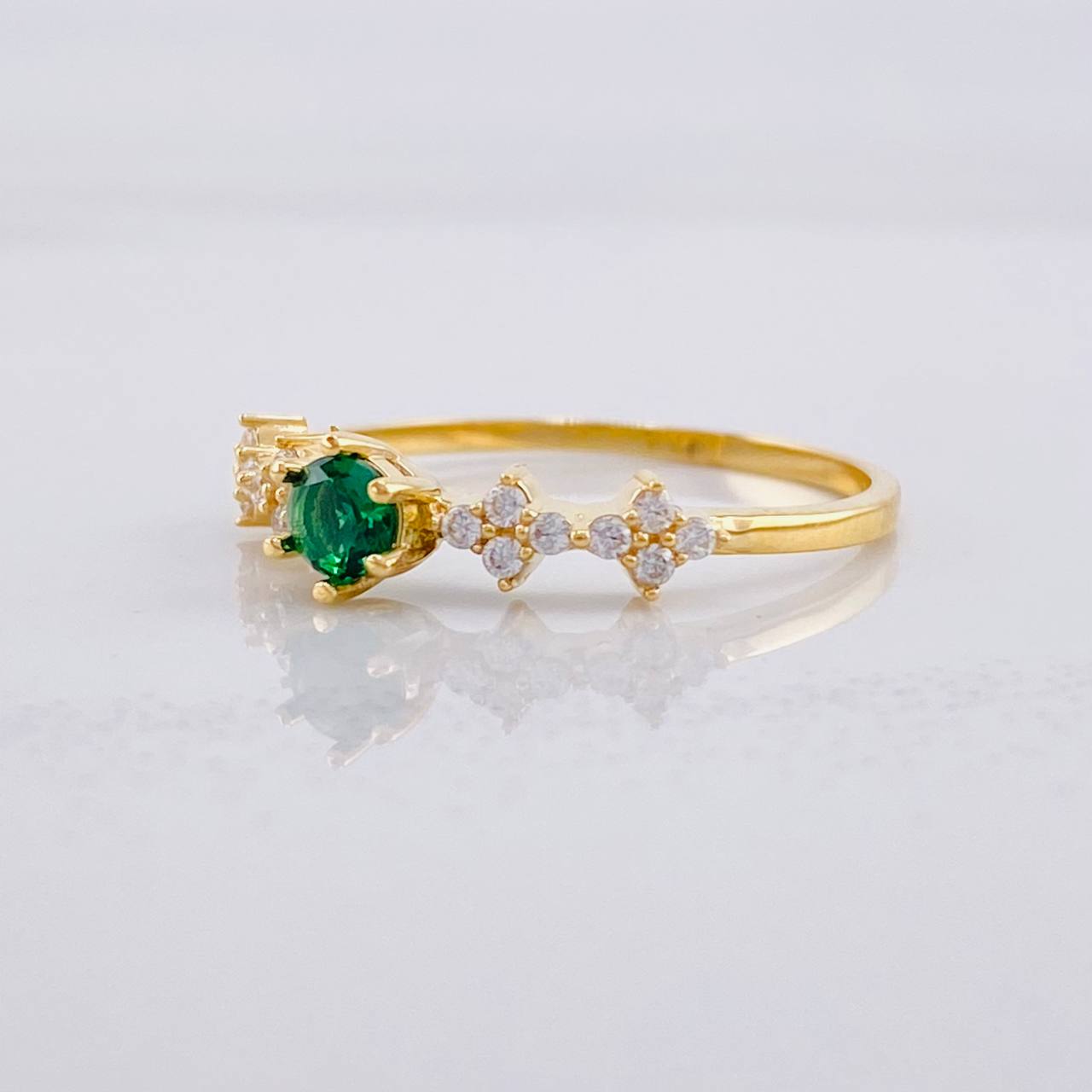 Anillo Carril Chispas 1.55g / T6 1/2 Oro Amarillo 18K