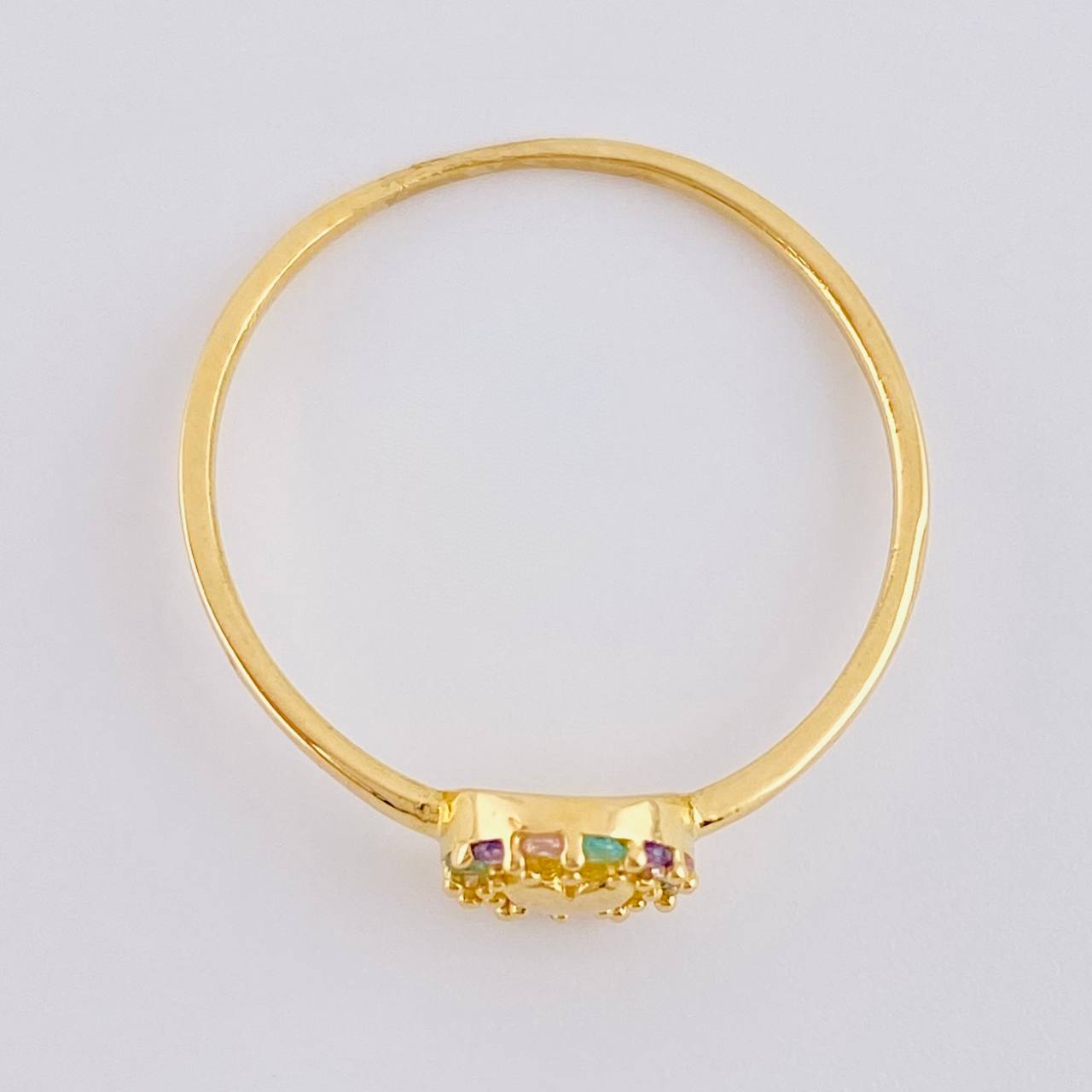 Anillo Circulo Corazón 1.05 g / T8 Oro Amarillo 18K
