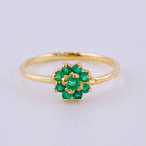 Anillo Girasol Esmeraldas 25pts 1.75gr / T7 1/2 / Oro Amarillo 18K ©