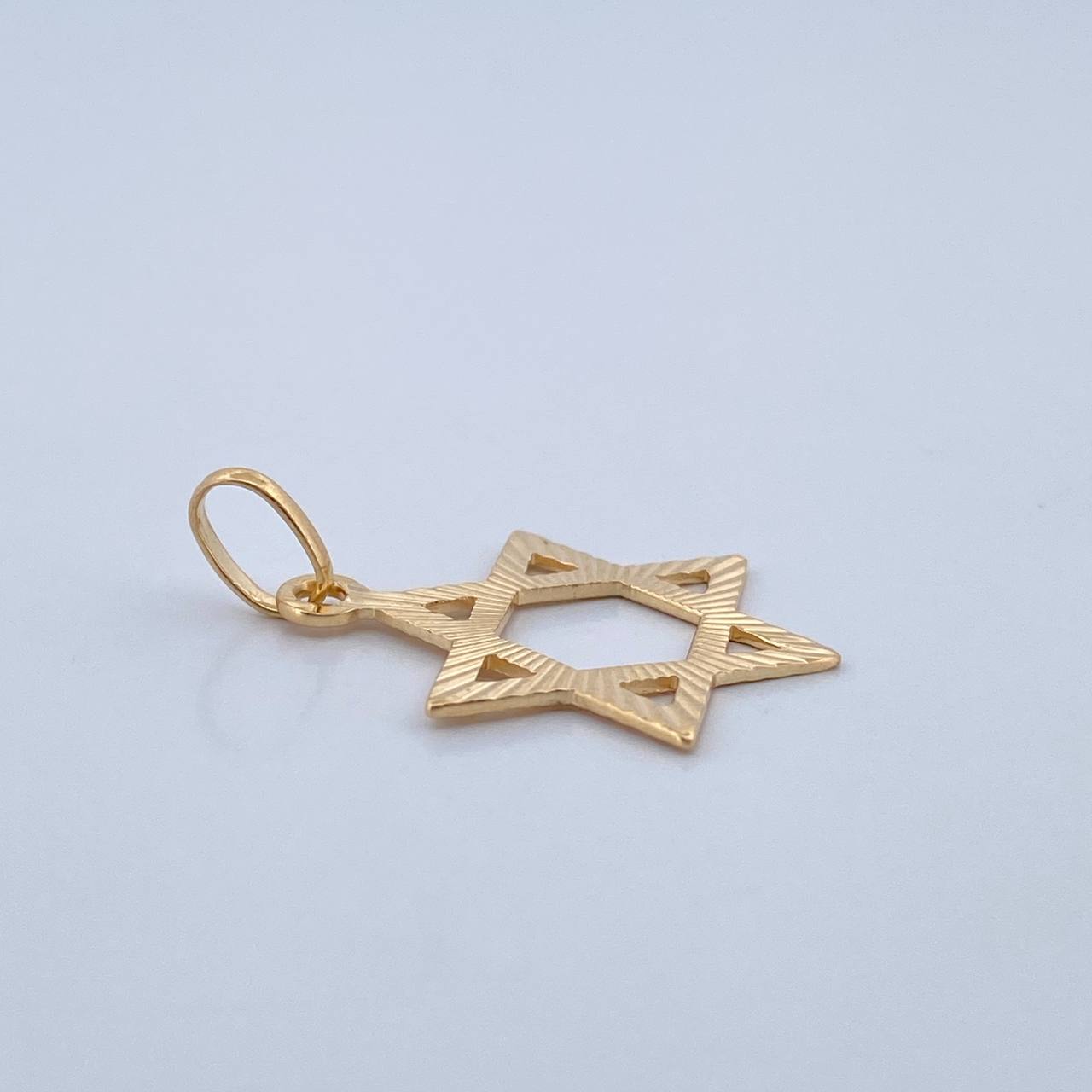 Dije Estrella De David 1gr / 2.5cm / Oro 18K &