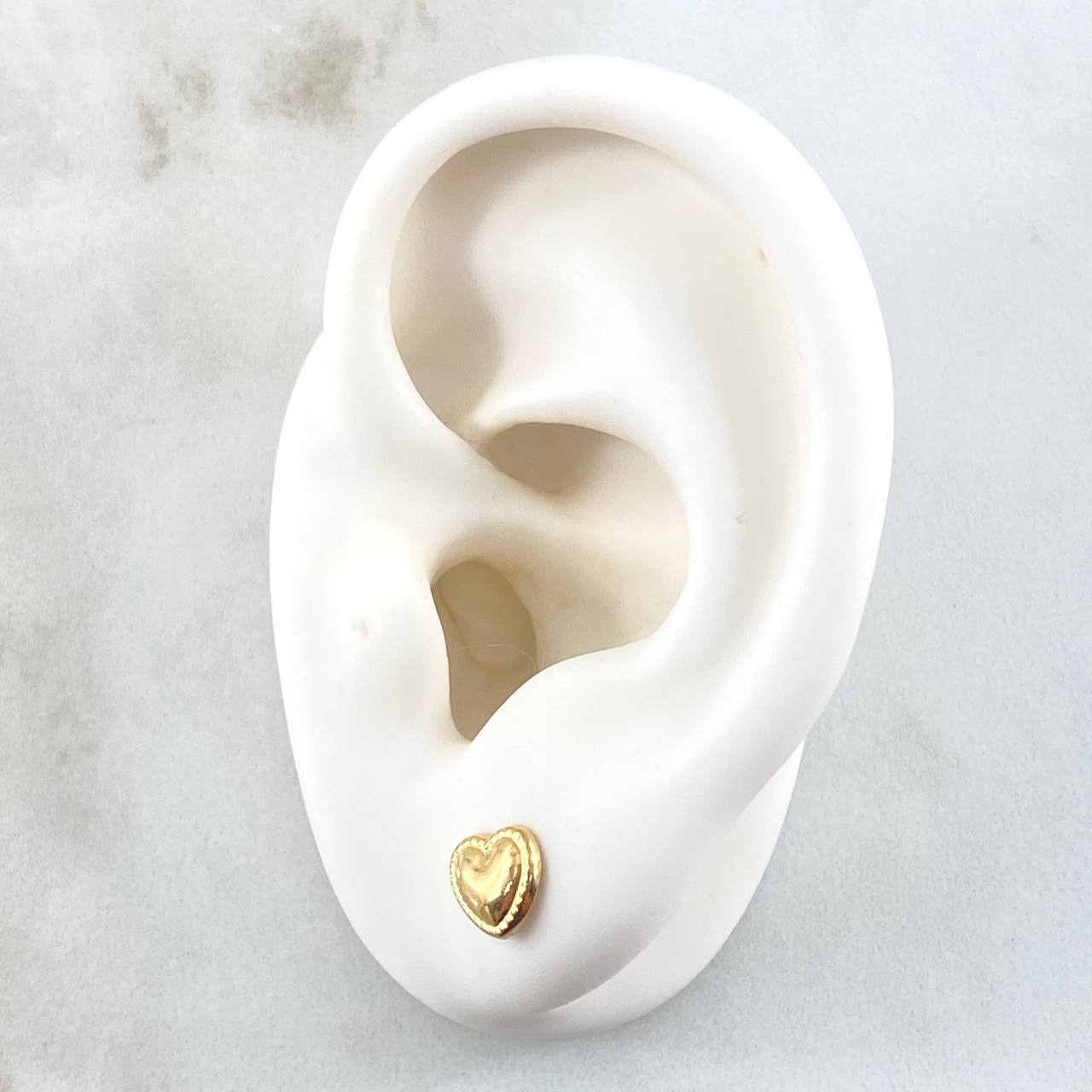 Topos Corazon Bordeado 0.7gr / Oro Amarillo 18K