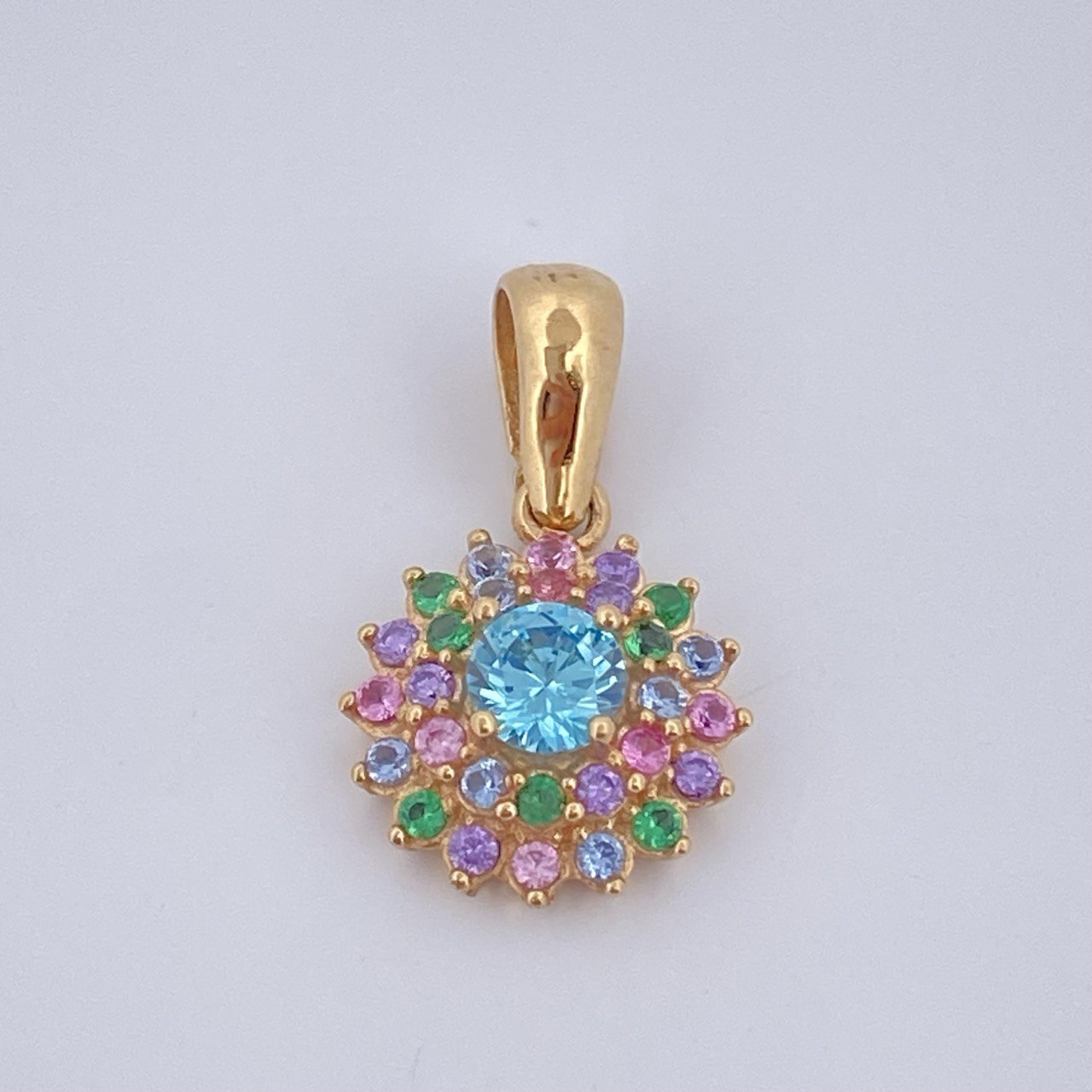 Dije Flor de Loto 1.75gr / 1.8cm / Oro 18K $