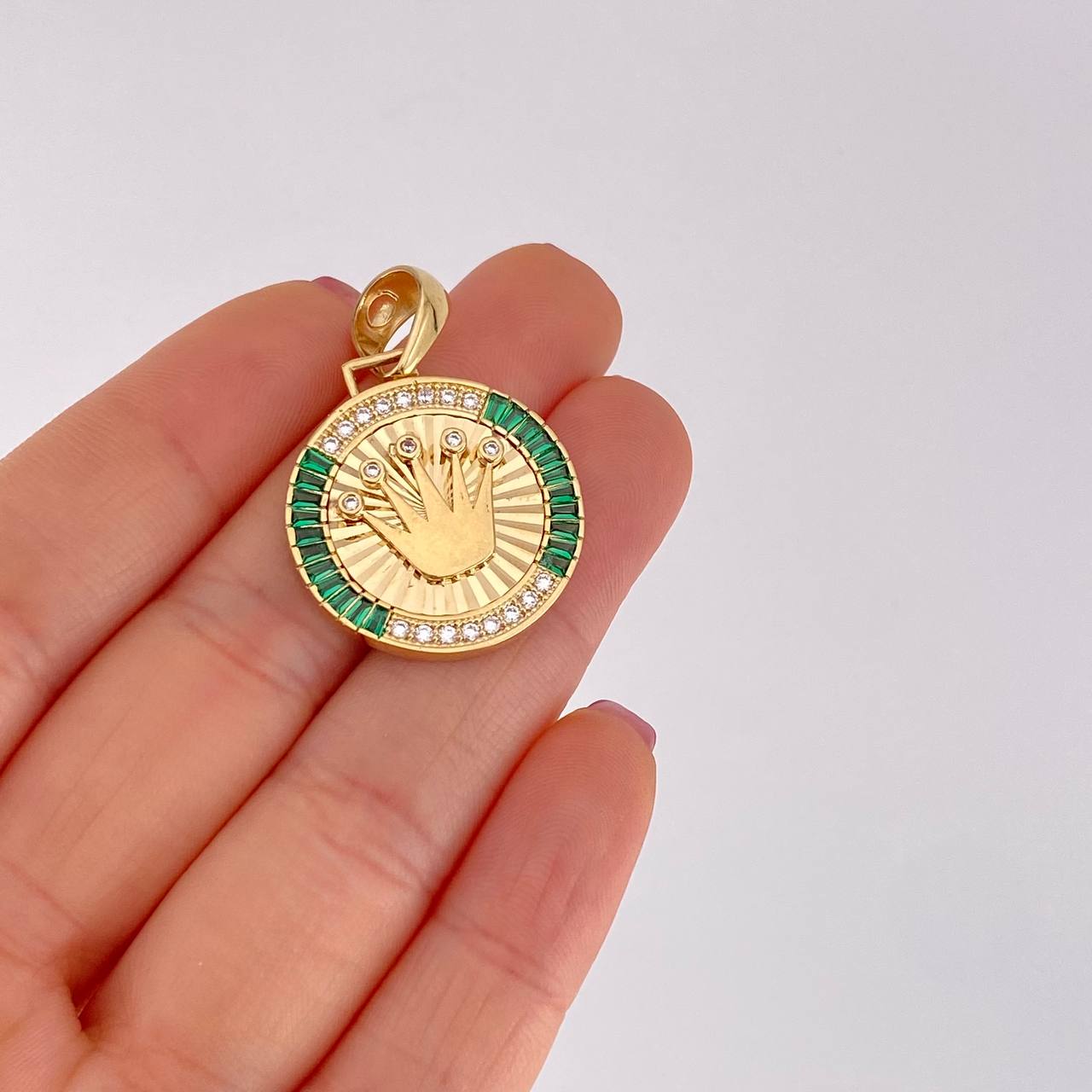 Dije Medalla Corona 5.85g / 3.5cm Oro Amarillo 18K