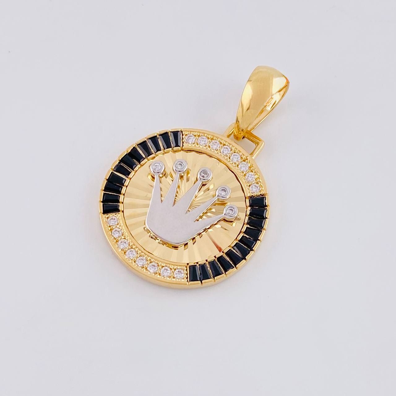 Dije Medalla Corona 5.6g / 3.5cm Dos Oros Amarillo Blanco 18K
