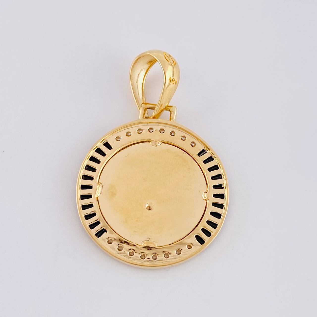 Dije Medalla Corona 5.6g / 3.5cm Dos Oros Amarillo Blanco 18K