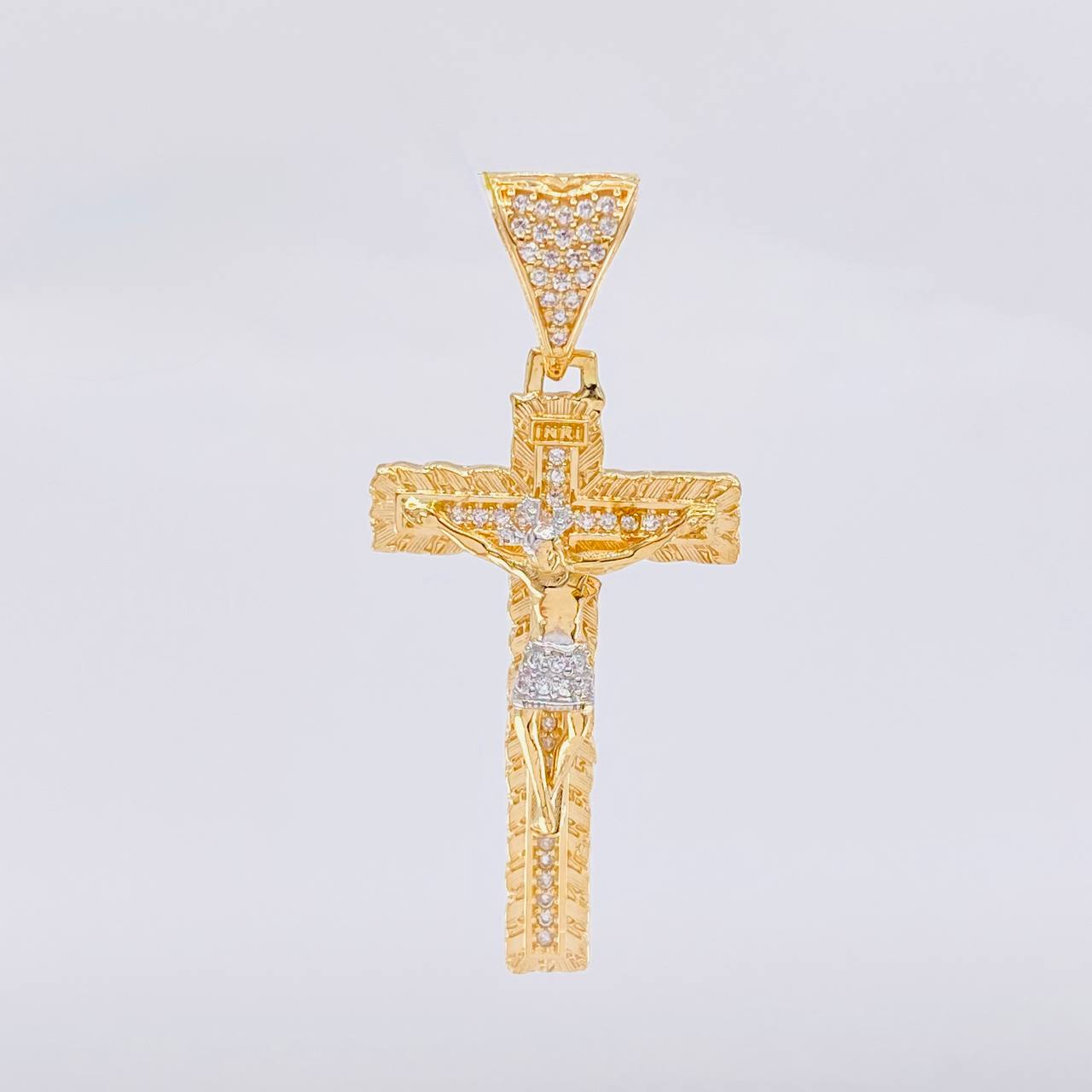 Dije Cruz Cristo 5.85g / 4.5cm Dos Oros Amarillo Blanco 18K