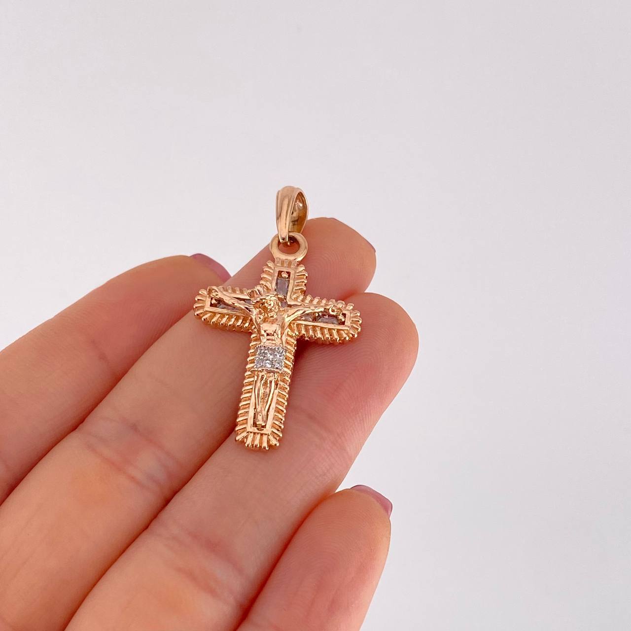Dije Cruz Cristo 6.6g / 3.8cm Dos Oros Blanco Rosa 18K