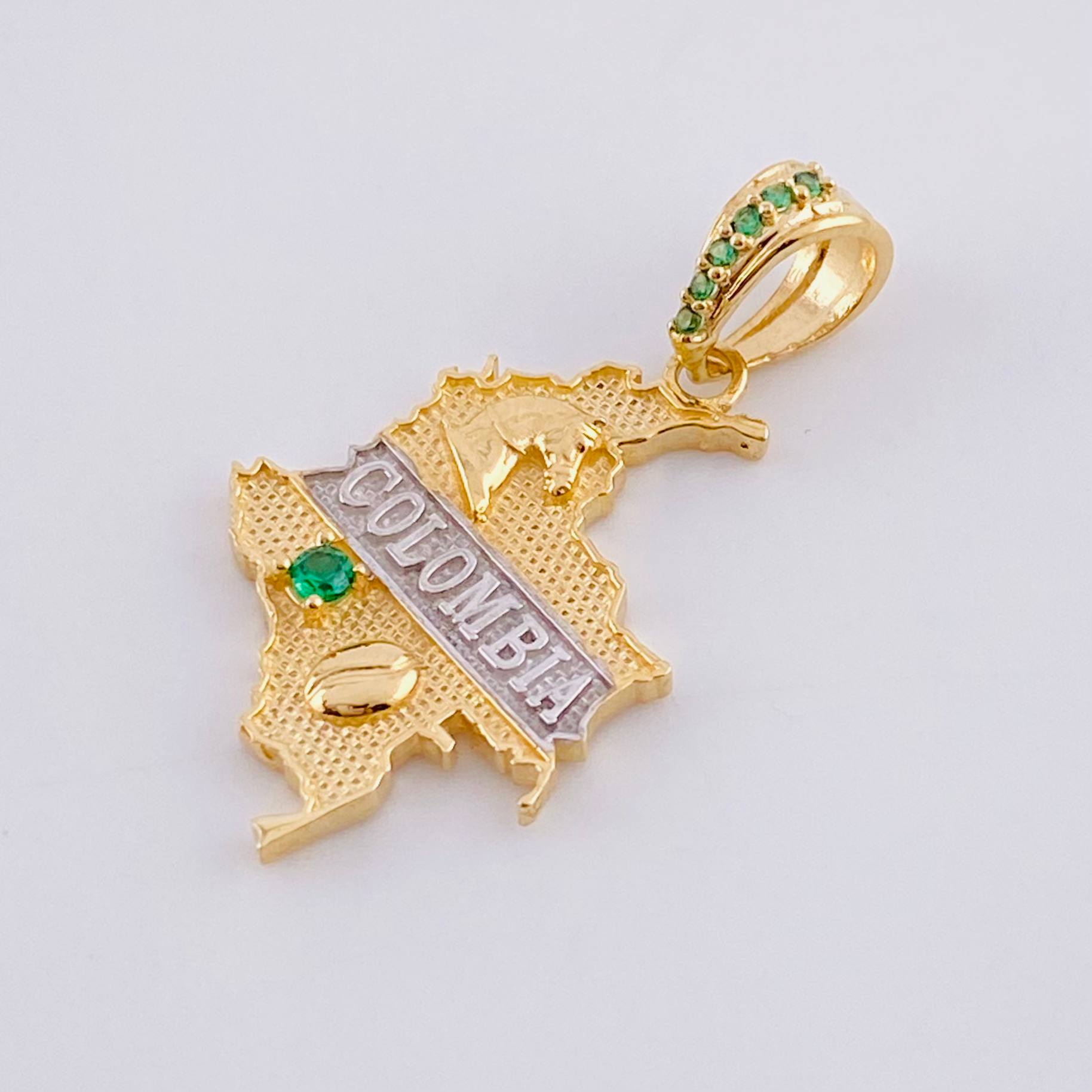 Dije Mapa Colombia 2.55g / 2.8cm Dos Oros Amarillo Blanco 18K