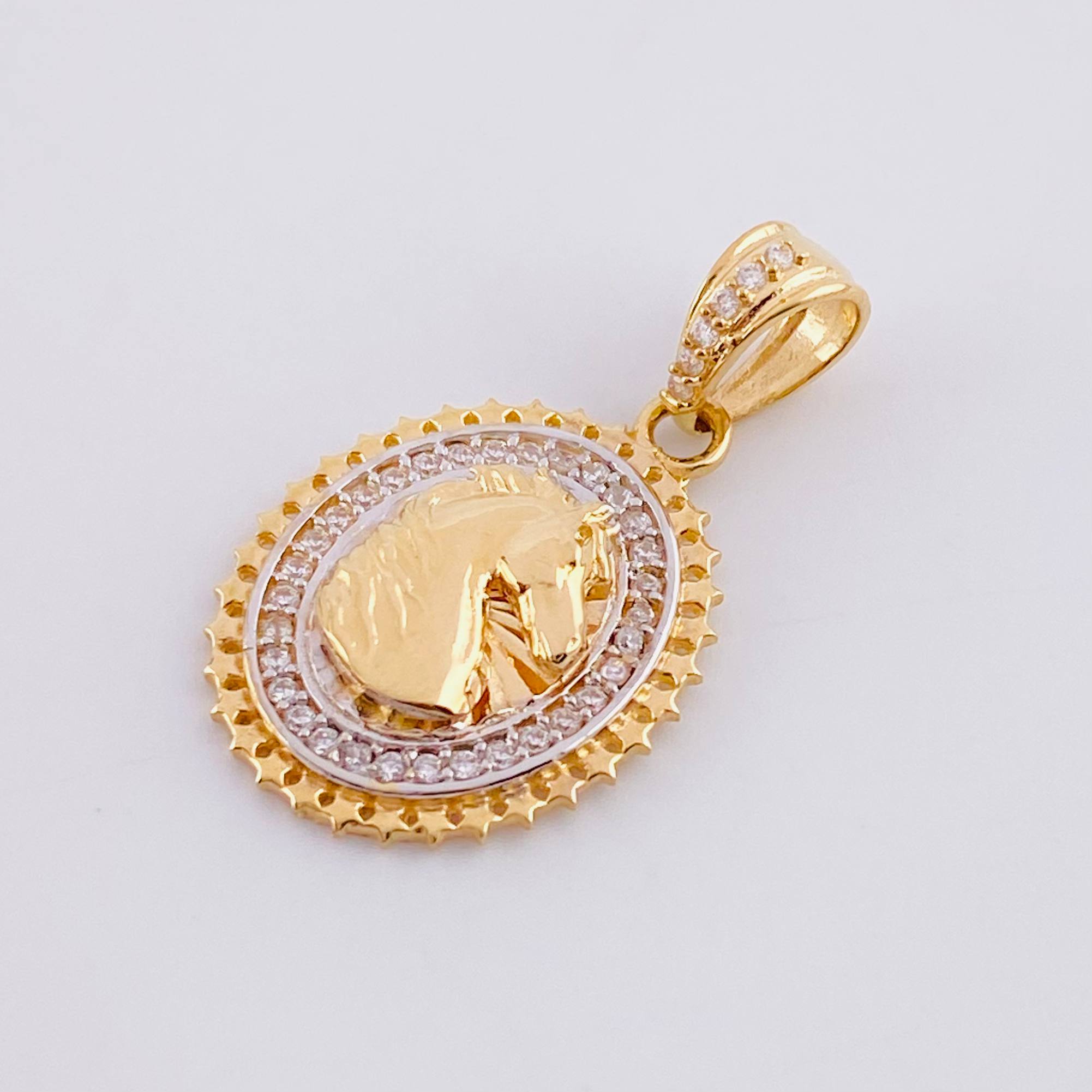 Dije Medalla Caballo 3.3g / 2.6cm Dos Oros Amarillo Blanco 18K