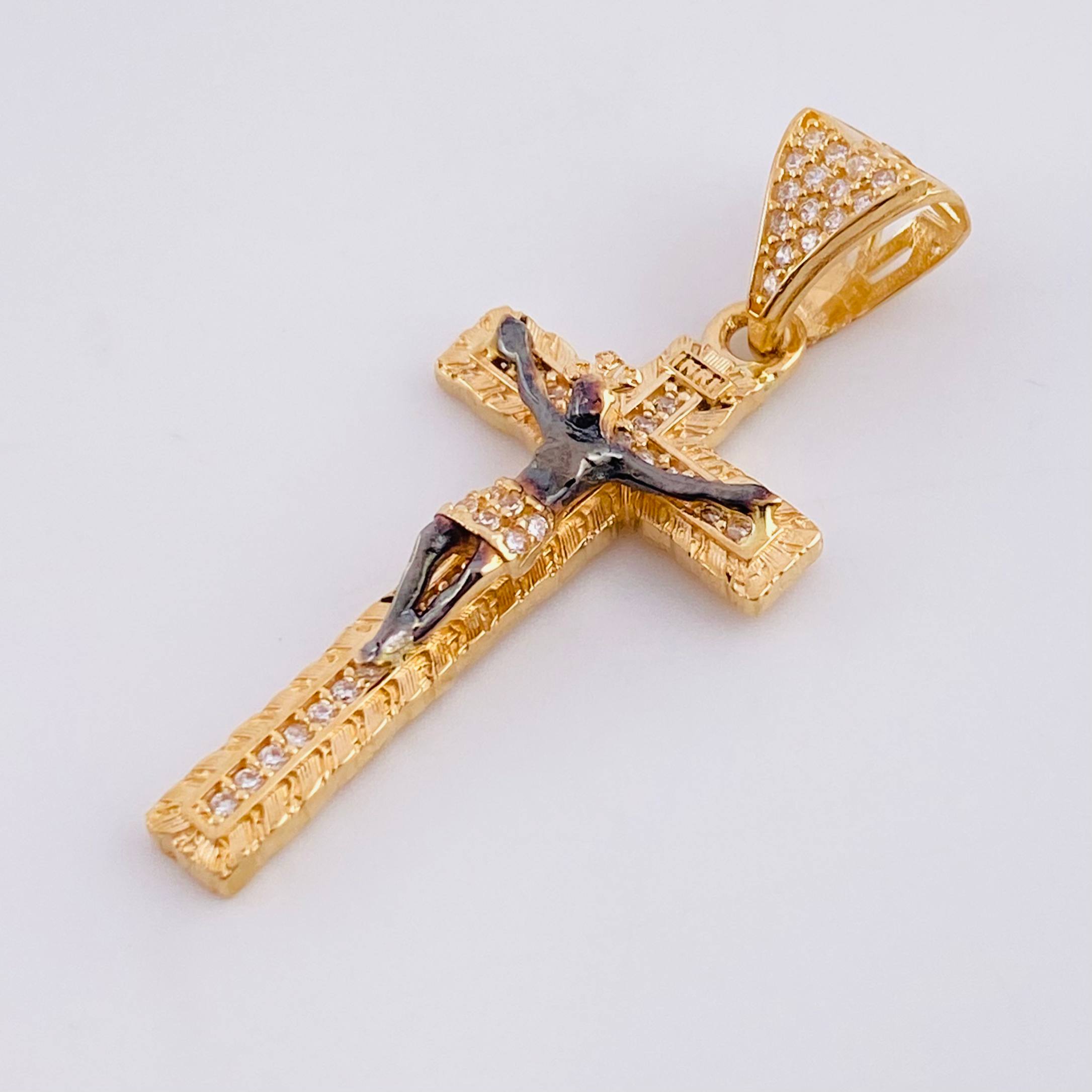 Dije Cruz Cristo 3.8g / 3.6cm Oro Amarillo 18K