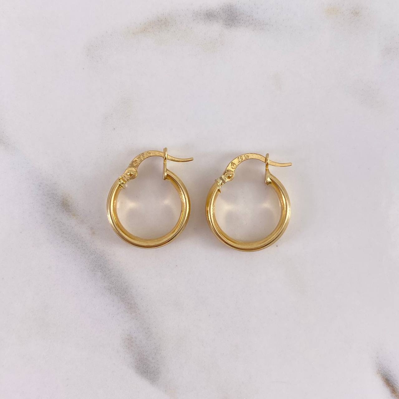 Candongas Andy 1.95gr / 1.9cm / Rayadas Oro Amarillo 18K $