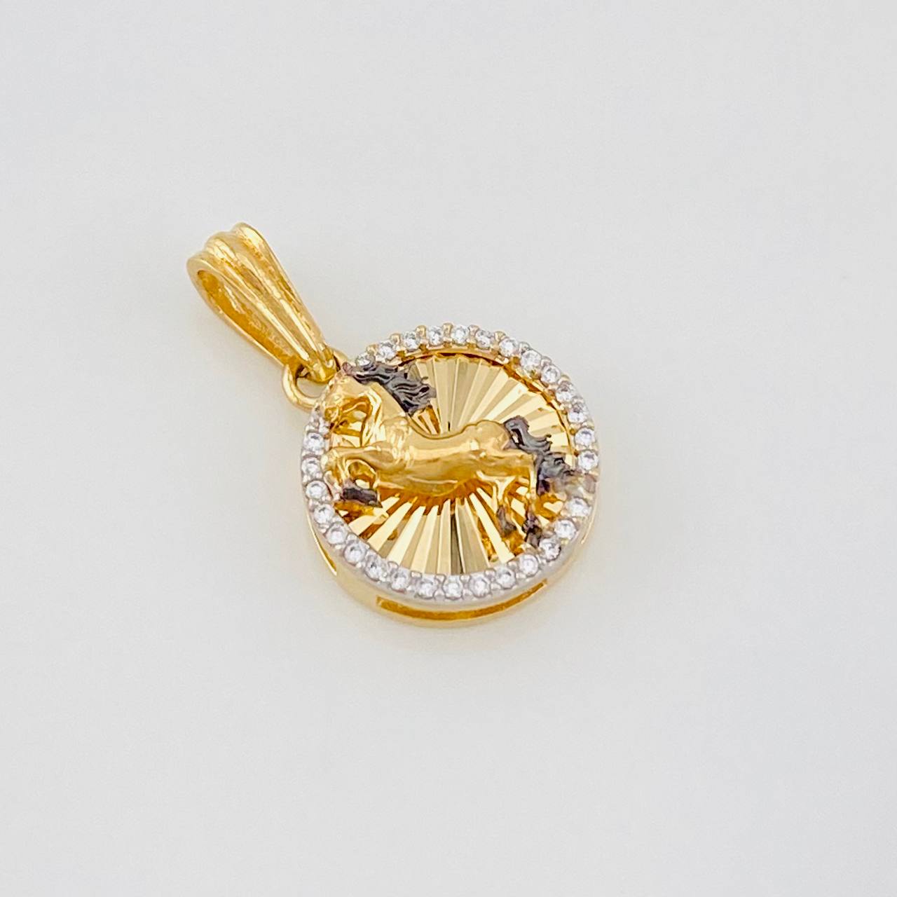 Dije Caballo Diamantado 1.85g / 1.8cm Oro Amarillo 18K