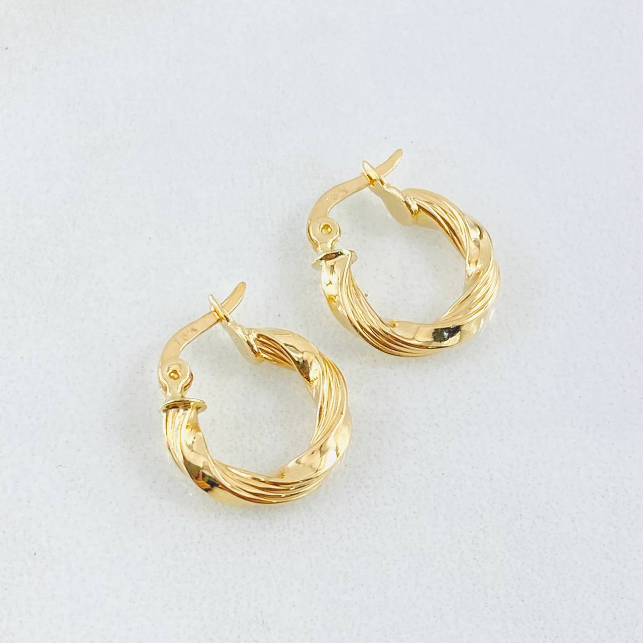 Candongas Mai 1.05gr / 1.4cm-Oro Amarillo 18K