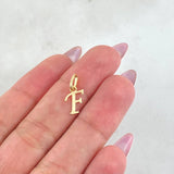 Dije Letra F Cursiva 0.35gr / 1.5cm / Oro Amarillo 18K ©