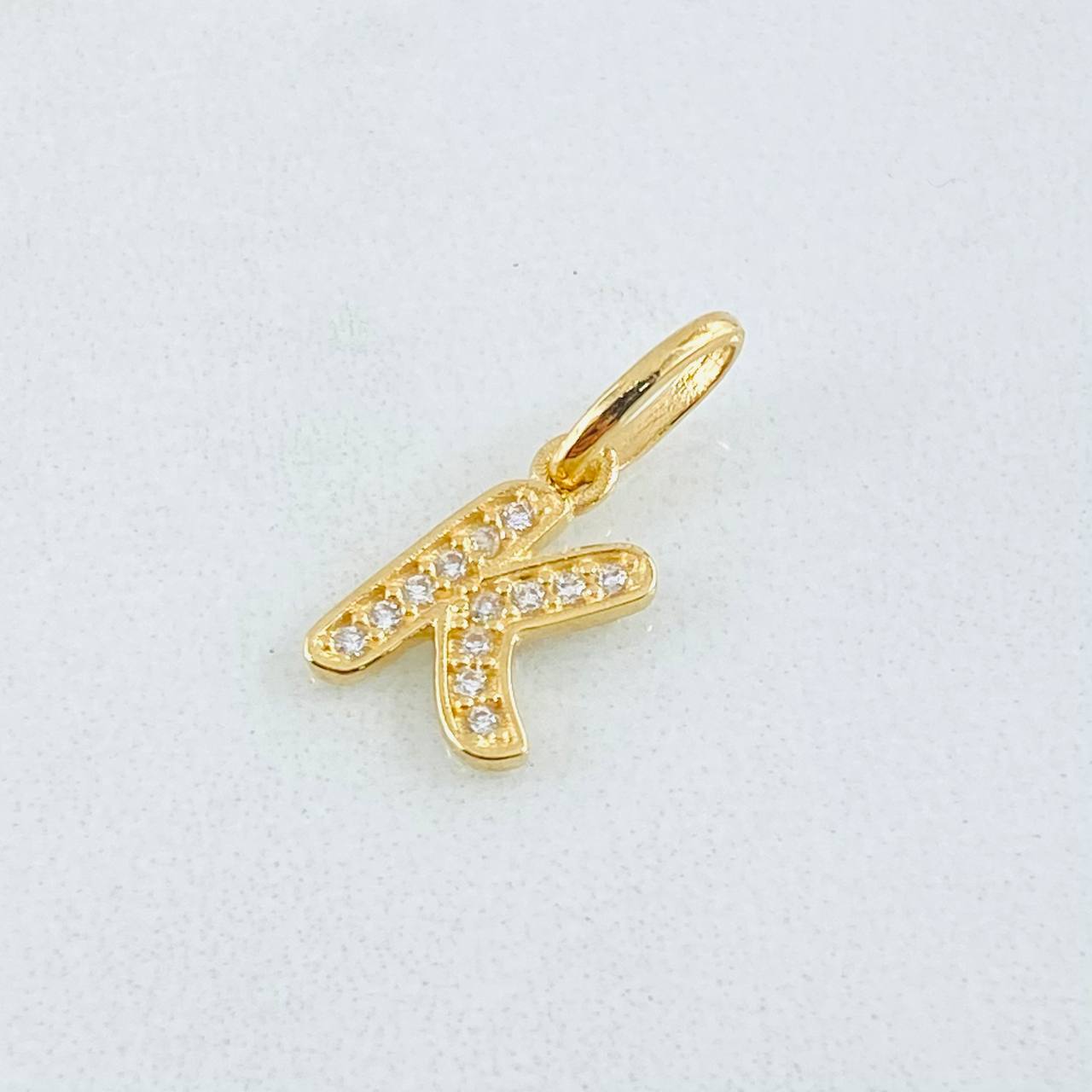 Dije Letra K 0.7gr / 1.6cm / Oro Amarillo 18K ©