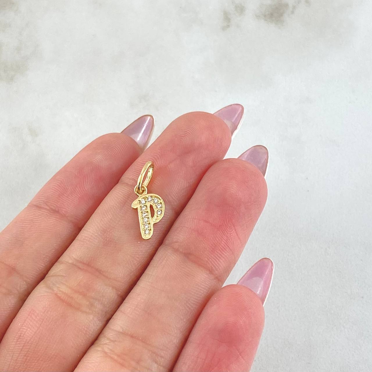 Dije Letra P 0.65gr / 1.6cm / Oro Amarillo 18K *