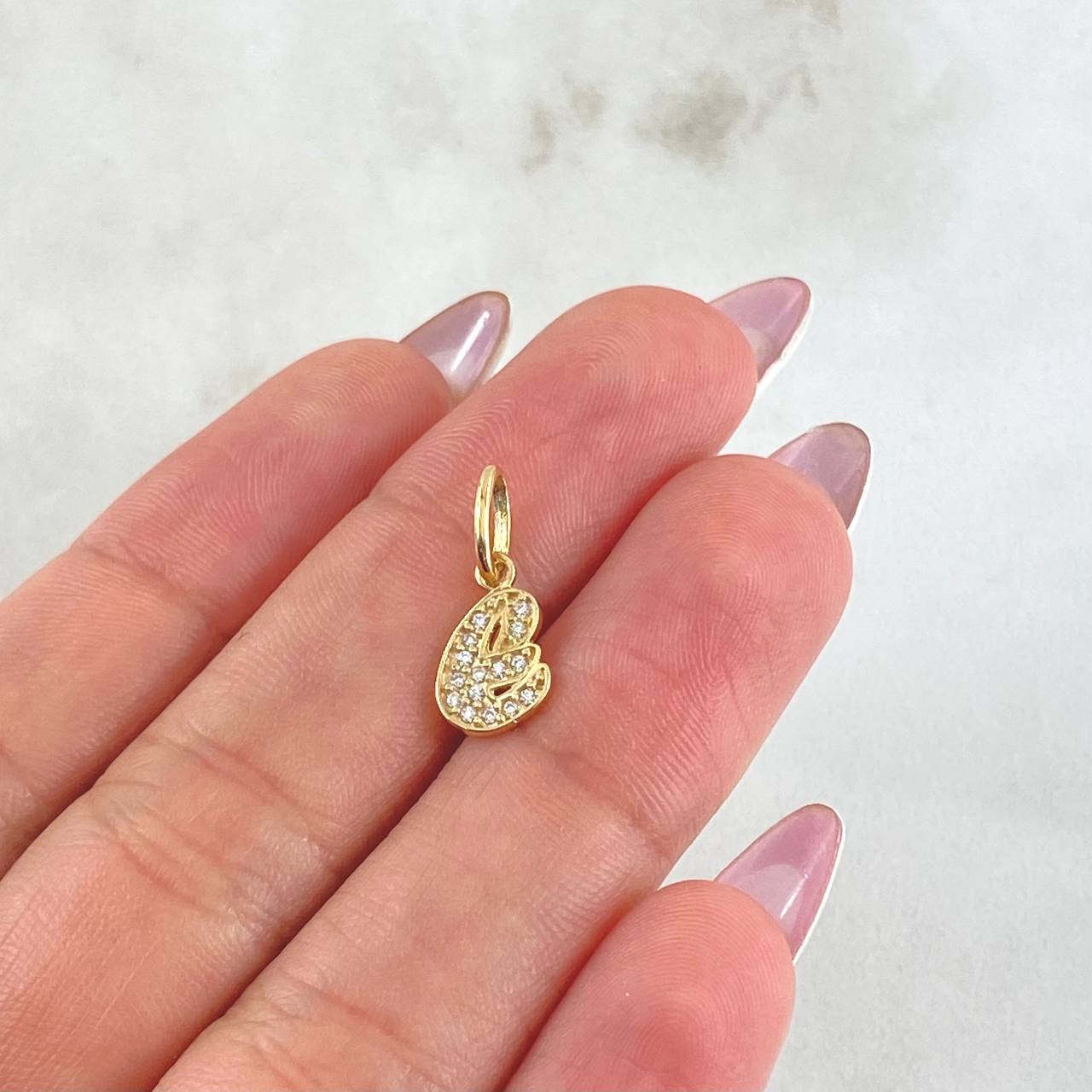 Dije Letra E 0.8gr / 1.6cm / Oro Amarillo 18K *