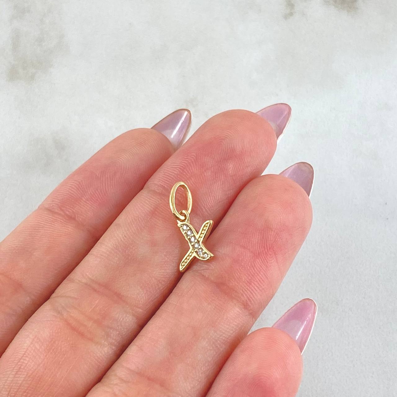 Dije Letra X 0.6gr / 1.6cm / Oro Amarillo 18K *