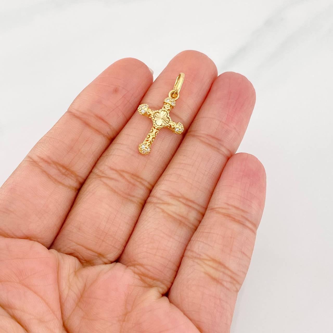 Dije Cruz Trebol 1.1g / 2.5cm Oro Amarillo 18K