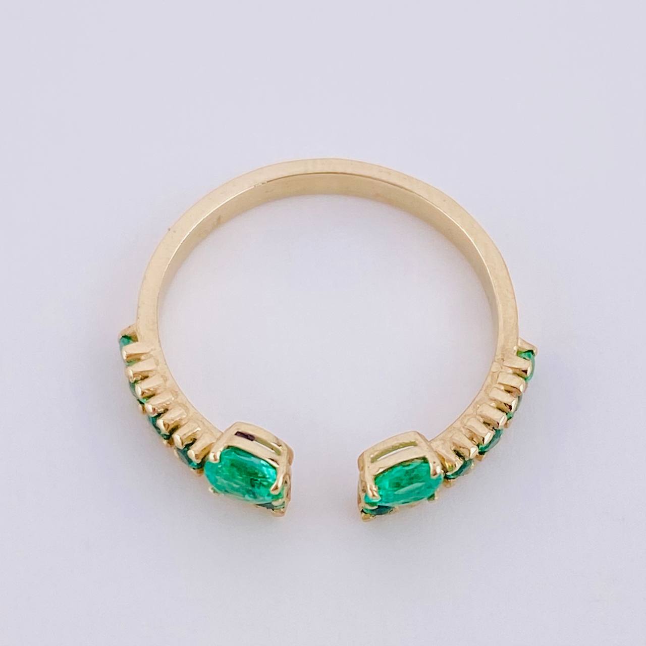 Anillo Doble Lagrima Esmeraldas 35pts 2.1gr / T6 1/4 / Oro Amarillo 18K ©