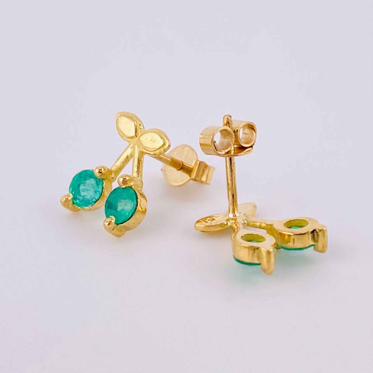 Topos Cerezas Esmeraldas 40pts 2.15gr / 11mm Oro Amarillo 18K *