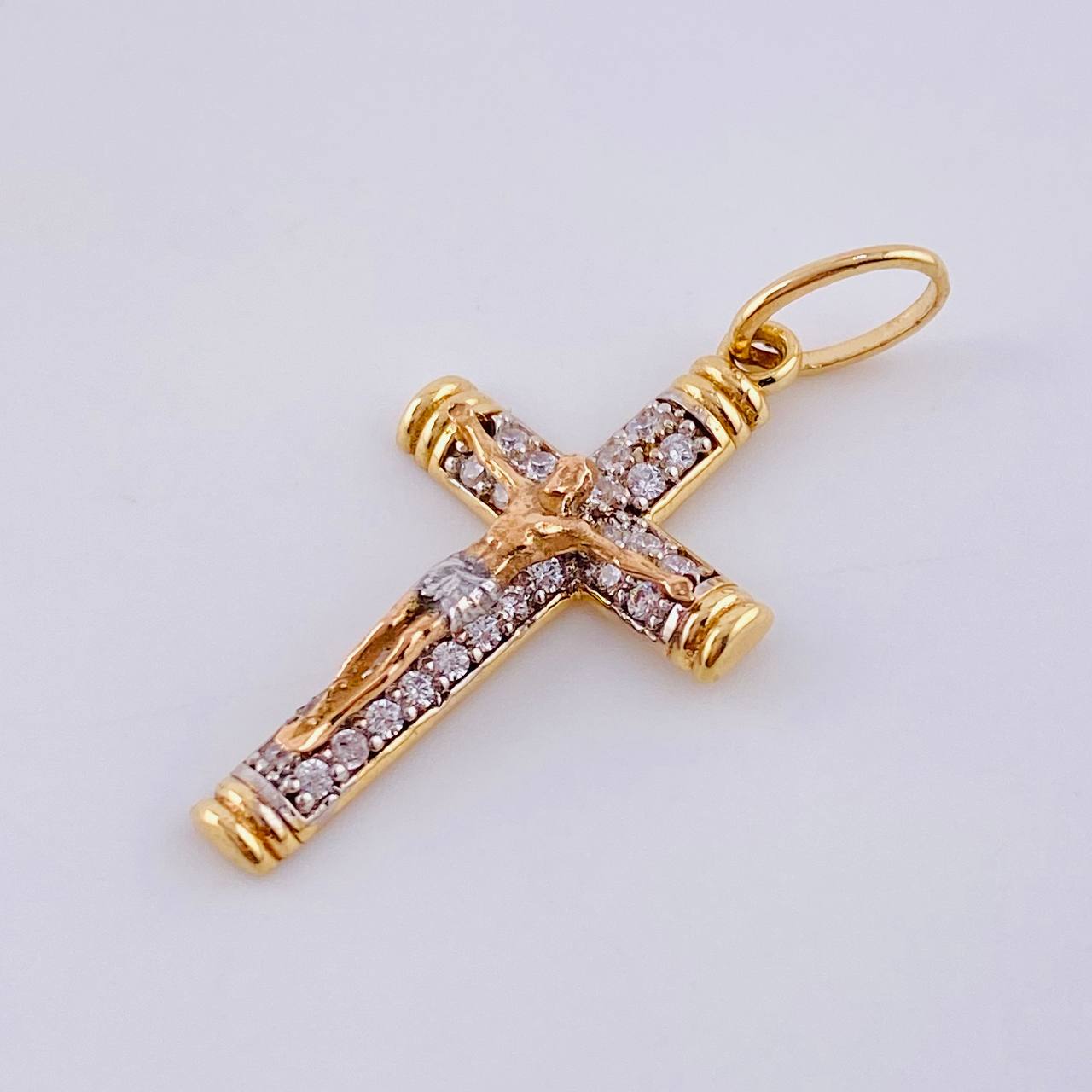 Dije Cruz Borde Rayado 2.1gr / 3.3cm / Oro Amarillo 18K