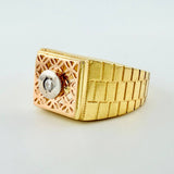 Anillo Sello Incrustado Detallado 6gr / T10 3/4 / Tres Oros 18K *