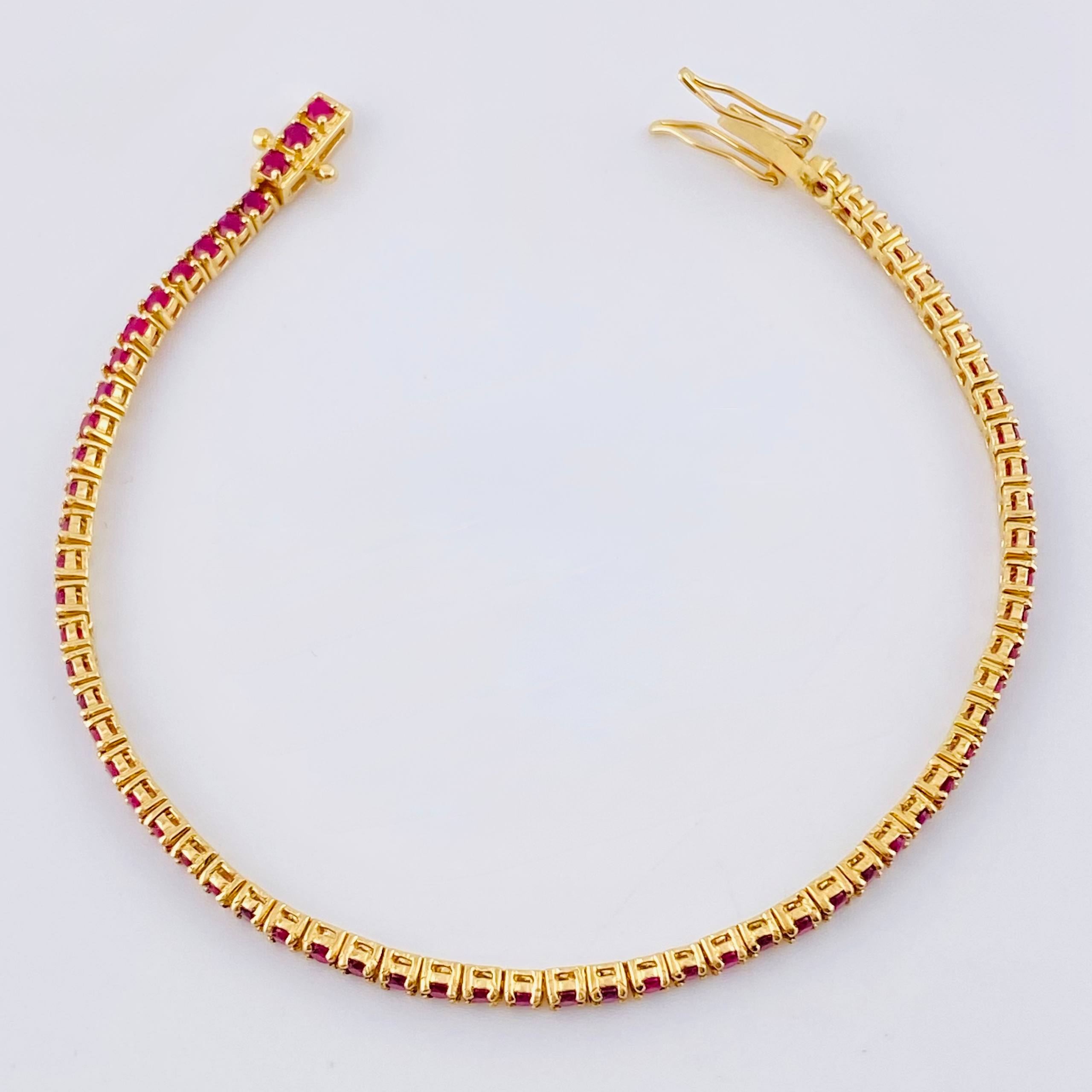 Pulso Tennis Rubies 2.82 Qts 7.4gr / 17.5cm / 2.5mm Oro Amarillo 18K