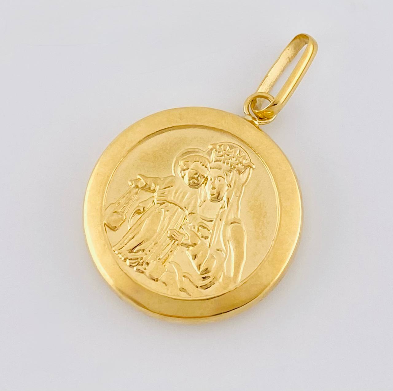 Dije Virgen Del Carmen Mate 2.2 g / 3.2 cm Oro Amarillo 18K