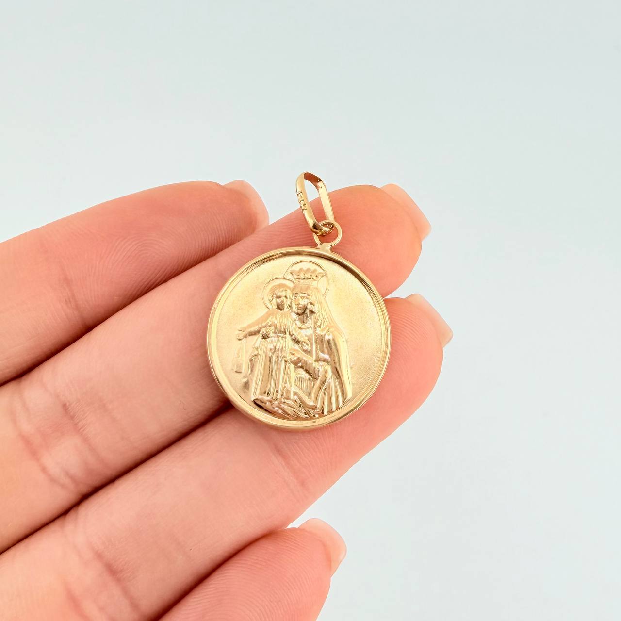 Dije Virgen Del Carmen Mate 1.7 g / 3 cm Oro Amarillo 18K
