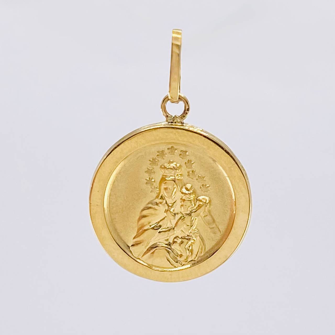 Dije Virgen Del Carmen Mate 1.1 g / 2.4 cm Oro Amarillo 18K