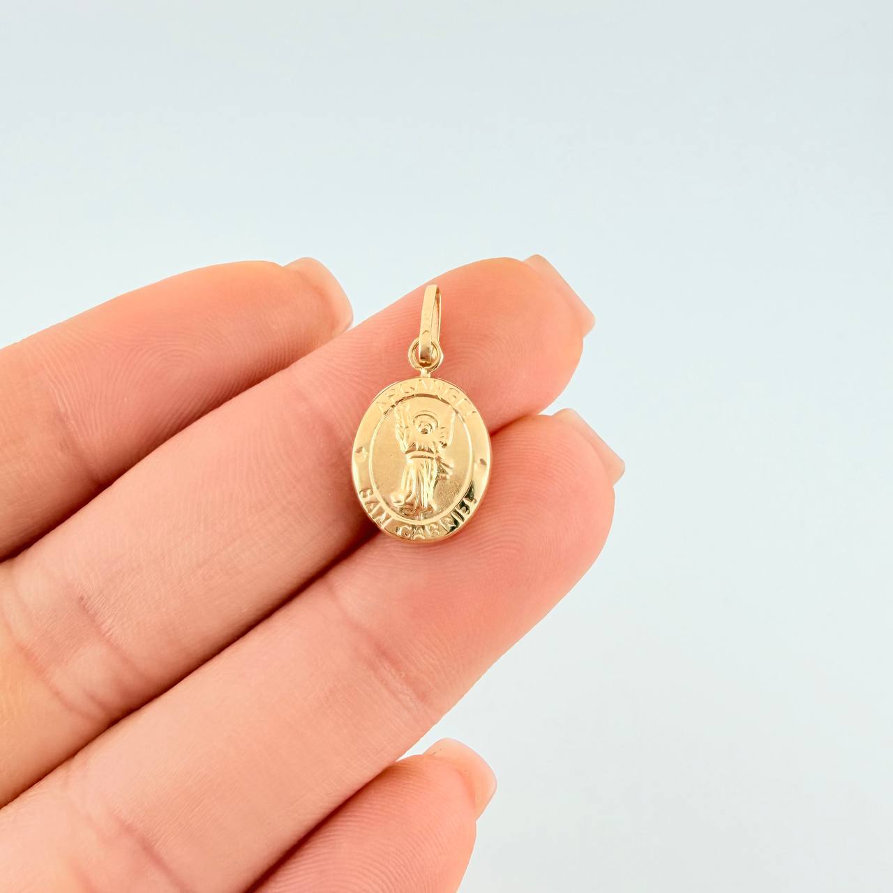 Dije Arcangel San Gabriel Mate 0.6 g / 2 cm Oro Amarillo 18K