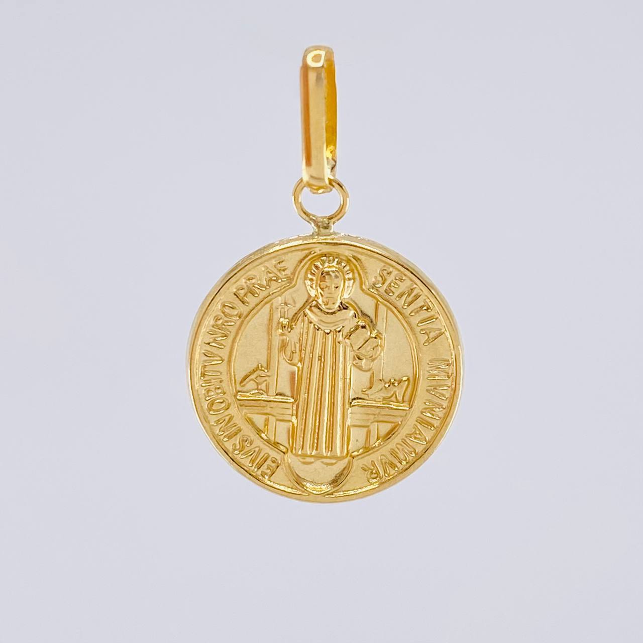 Dije San Benito 1.45 g / 2.7 cm Oro Amarillo 18K
