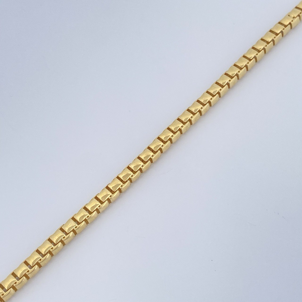 Pulso Infinito Tipo Veneciana 6.9gr / 21cm / +3 Oro 18K $