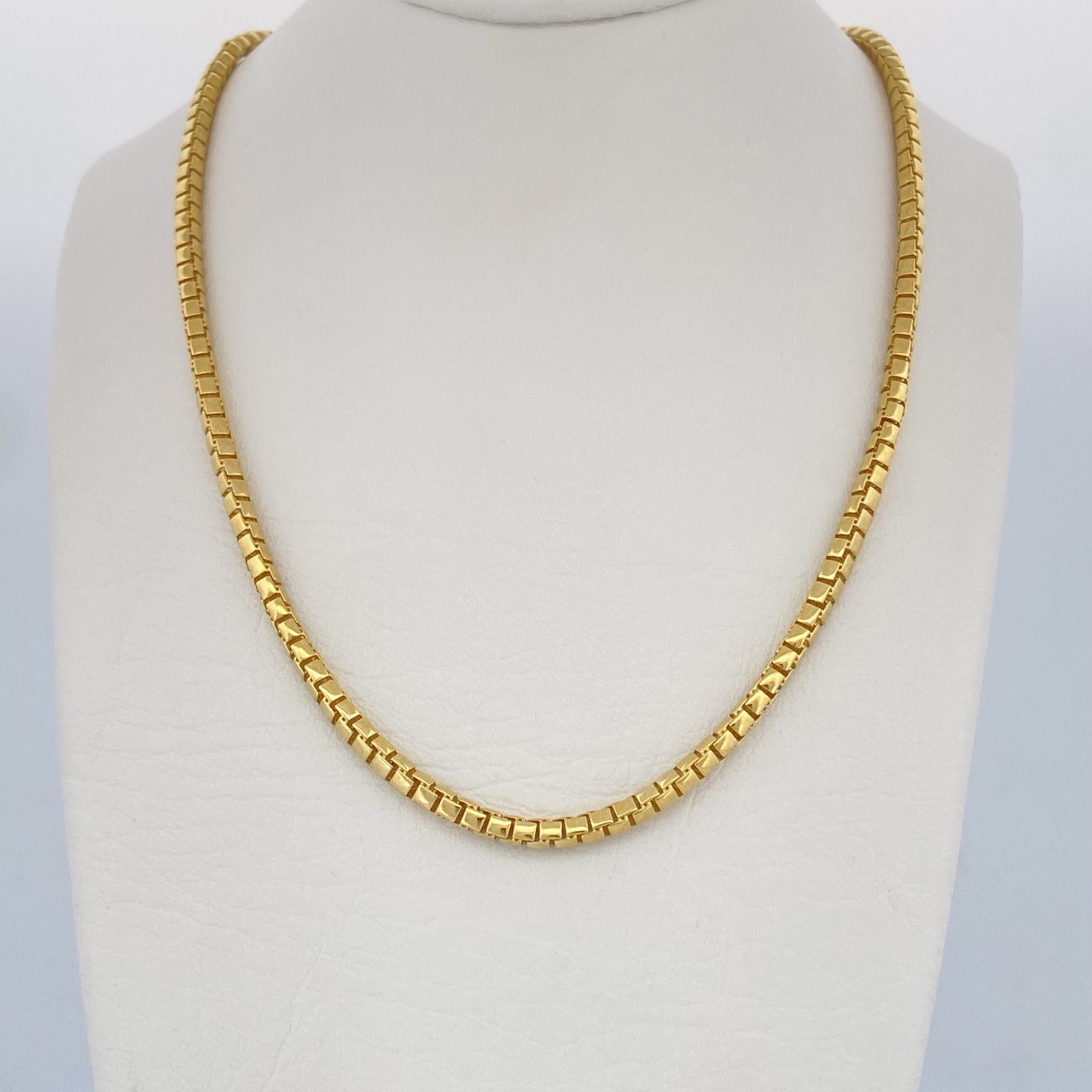 Cadena Infinito Tipo Veneciana 16.3gr / 62cm / +3 Oro 18K $