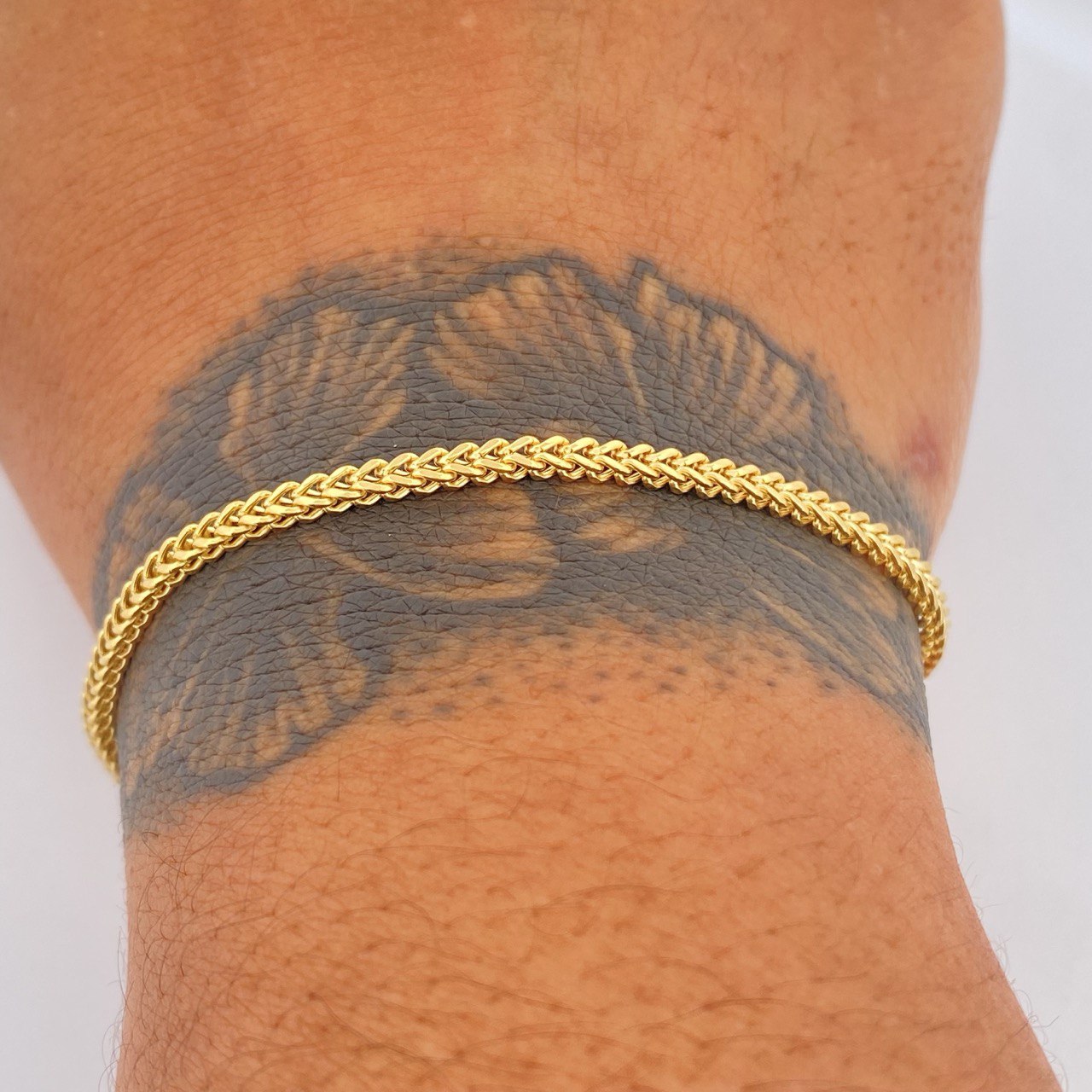 Pulso Franco 3.15gr / 20.5cm / +3 Oro 18K $