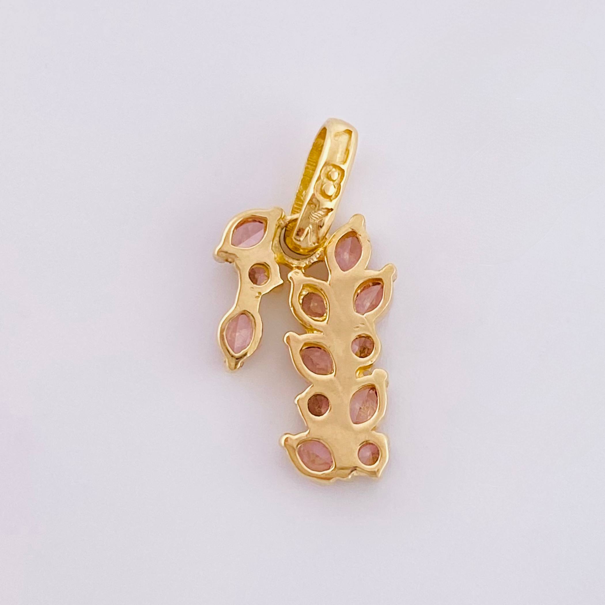 Dije Muerdago Abultado 1.25gr / 1.7cm / Oro Amarillo 18K