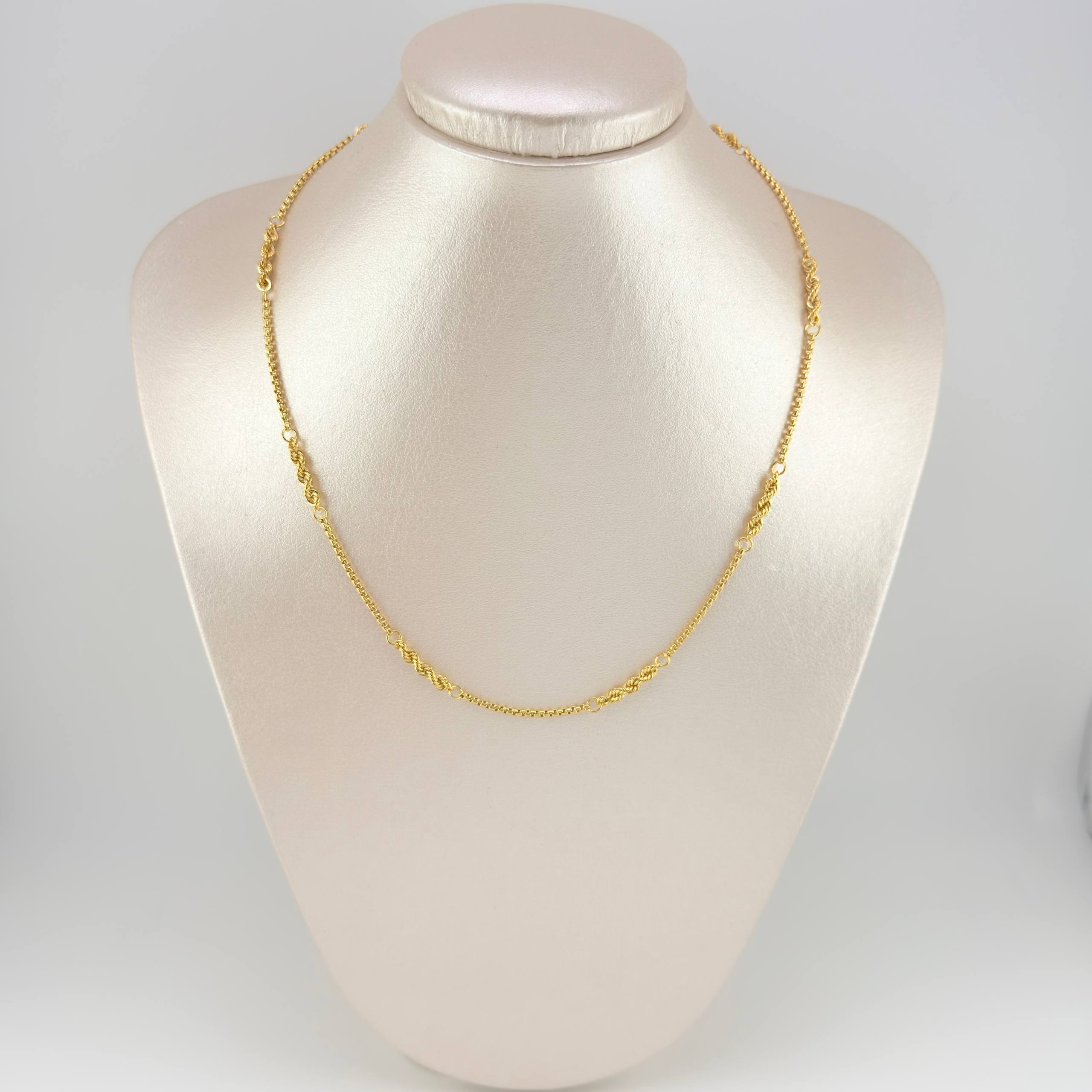 Cadena Lazo Veneciana 5.4 g / 45.2 cm / 1.7 mm Oro Amarillo 18K