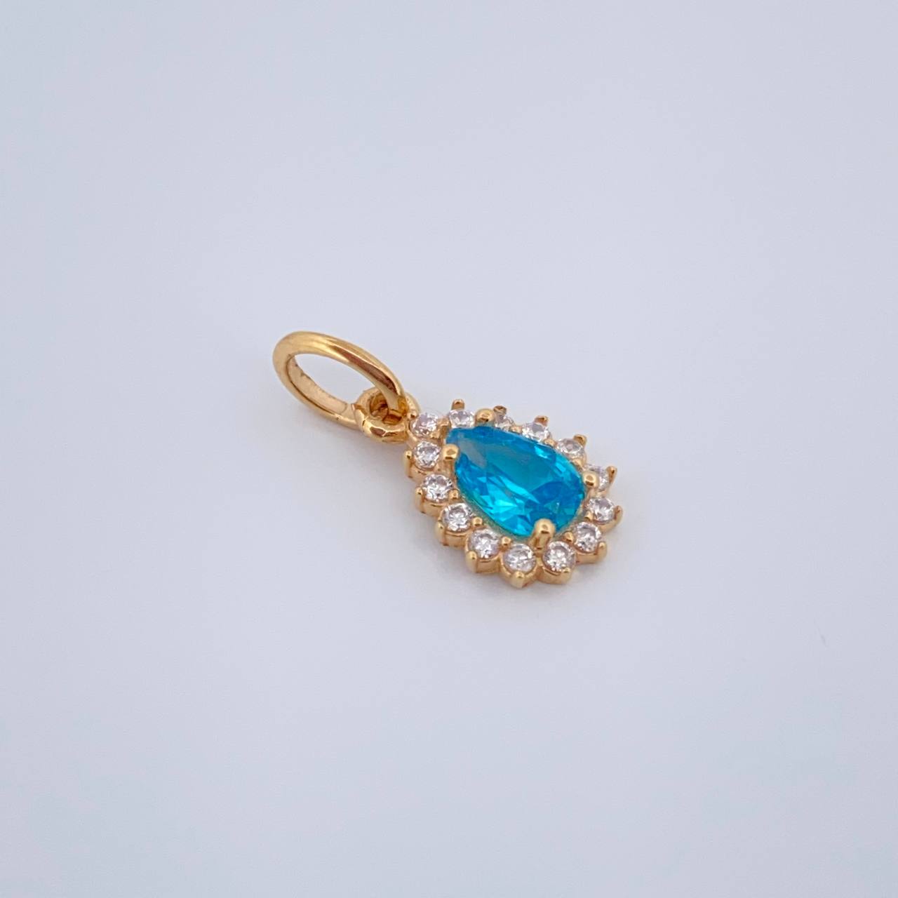 Dije Halo Gota 0.75gr / 1.5cm / Oro Amarillo 18K &