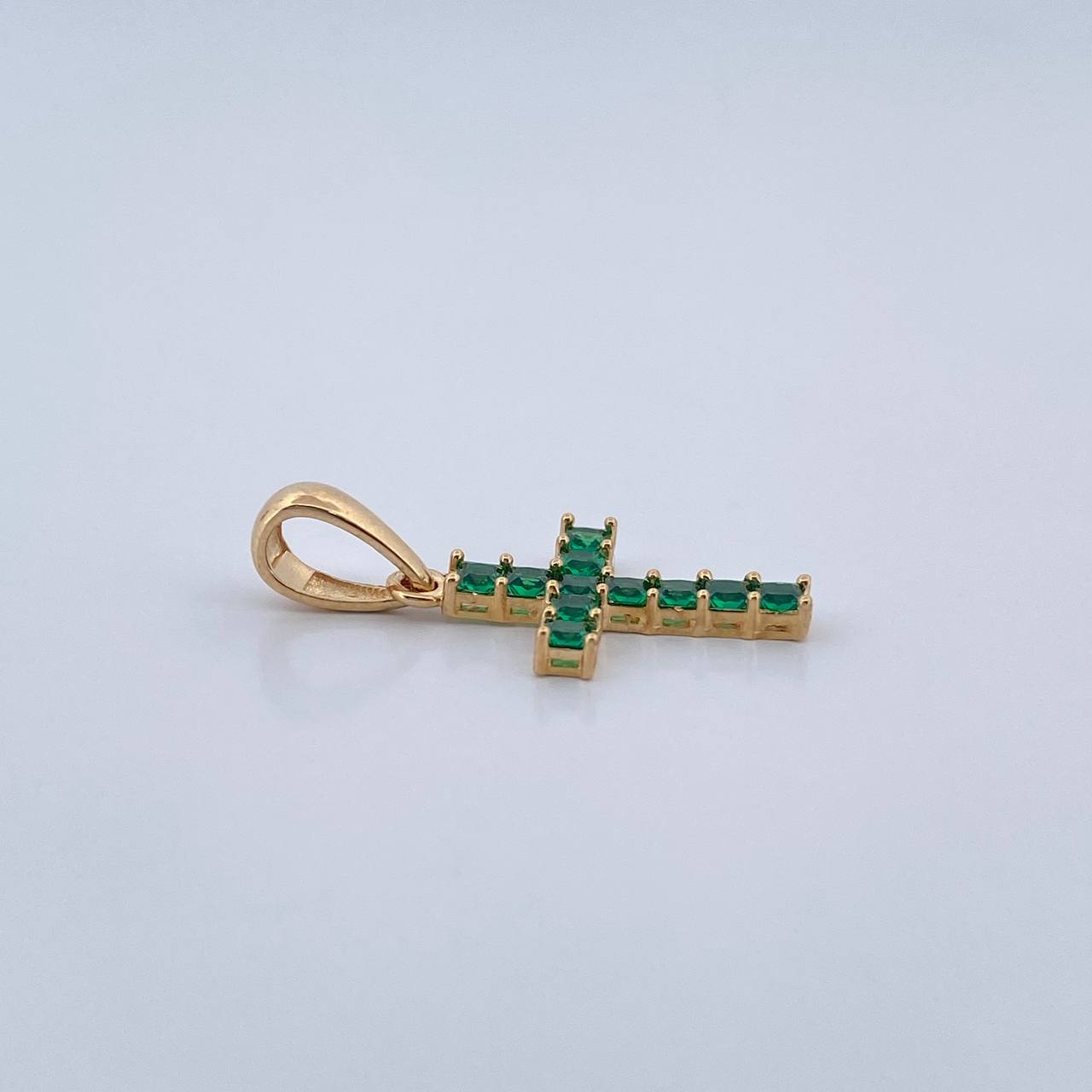Dije Cruz  1.05gr / 2.5cm / Oro 18K &