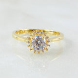 Anillo Halo Flor 2.6gr / T6 1/2 / Oro Amarillo 18K